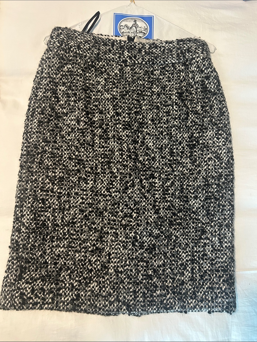 J Crew Classic Black & White Bouclé Pencil Skirt- size 6